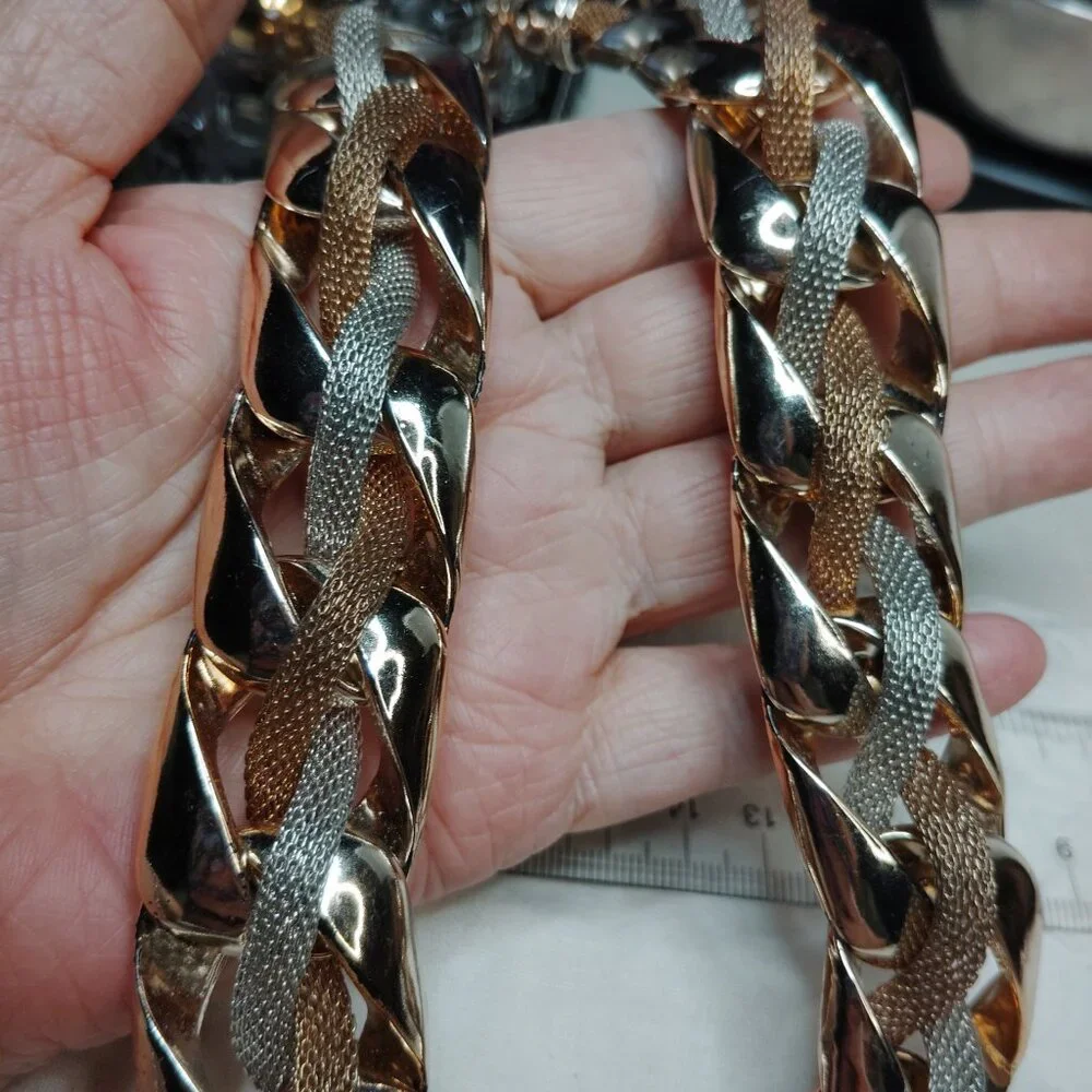 Thalia Sodi Style Chunky Chain Necklace • Tri‑Tone Mesh Links • 17” + Extender - Picture 4 of 4